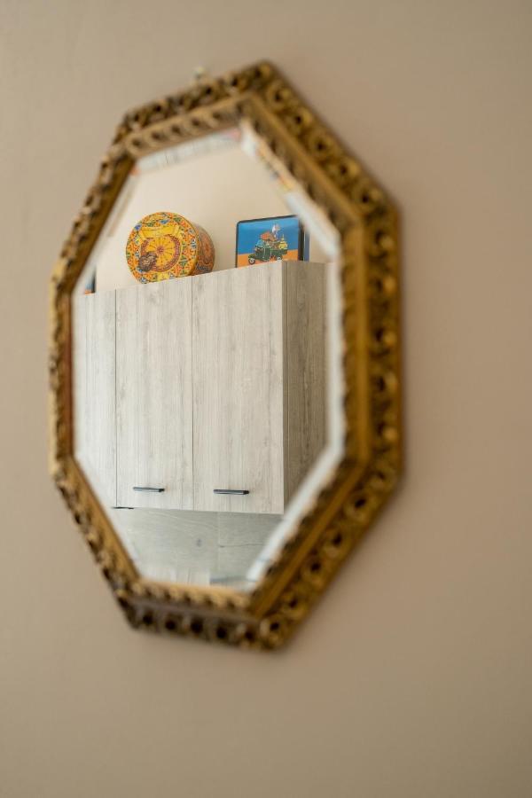 I Quattru Vuci Rooms Palermo Bagian luar foto